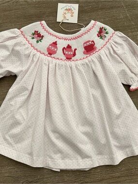 Bust Bees Smocks teapot shirt nwt